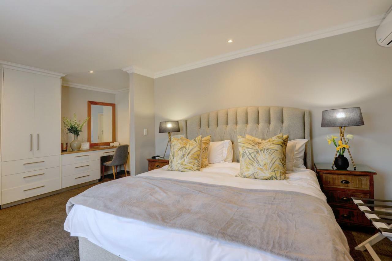 Bay Lodge On The Beach Mossel Bay Exterior photo
